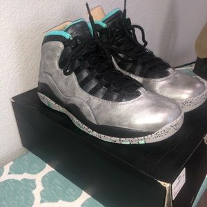 Air Jordan 10 Retro 30th Lady Liberty